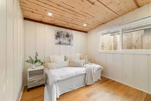 1207 Presidio Blvd, Pacific Grove, CA 93950 - Photo 23