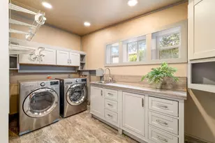 1207 Presidio Blvd, Pacific Grove, CA 93950 - Photo 25