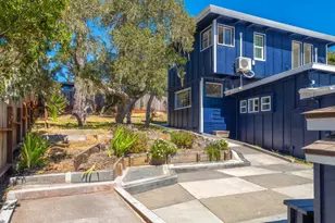 1207 Presidio Blvd, Pacific Grove, CA 93950 - Photo 1