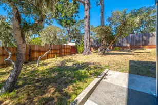 1207 Presidio Blvd, Pacific Grove, CA 93950 - Photo 41