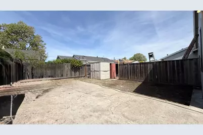 1367 Hubbard Ave, San Leandro, CA 94579 - Photo 25