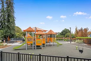 581 Yale Wy, San Jose, CA 95117 - Photo 35