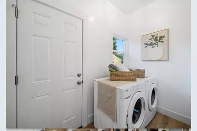 1410 Capuchino Ave, Burlingame, CA 94010 - Photo 31