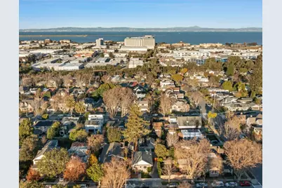 1410 Capuchino Ave, Burlingame, CA 94010 - Photo 47