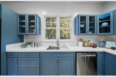 1410 Capuchino Ave, Burlingame, CA 94010 - Photo 21