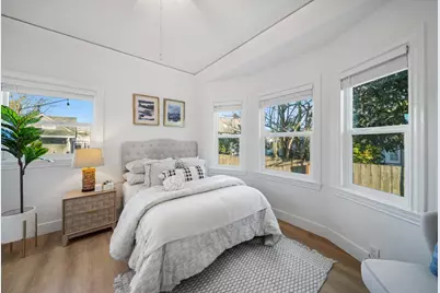 1410 Capuchino Ave, Burlingame, CA 94010 - Photo 27