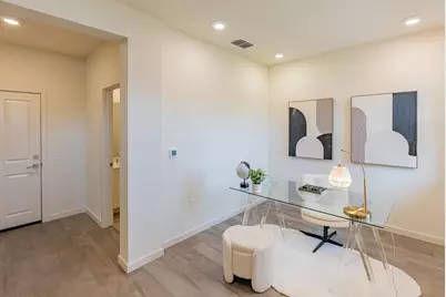 817 Galt Ter 4, Sunnyvale, CA 94085 - Photo 3