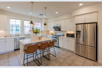 817 Galt Ter 4, Sunnyvale, CA 94085 - Photo 15