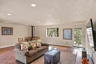 38025 Poppy Tree Ln, Carmel Valley, CA 93924 - Photo 31