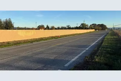 615 Rucker Ave, Gilroy, CA 95020 - Photo 3