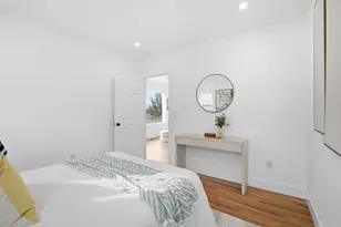 8724 MacArthur Blvd, Oakland, CA 94605 - Photo 25