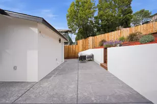 8724 MacArthur Blvd, Oakland, CA 94605 - Photo 35