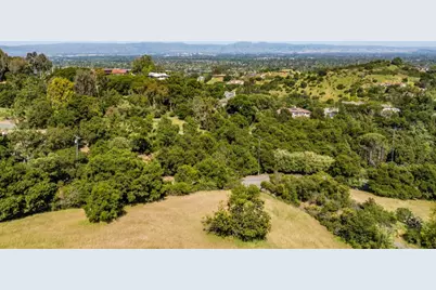 22301 Rolling Hills Rd, Saratoga, CA 95070 - Photo 37