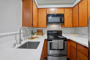 373 Shadow Run Dr, San Jose, CA 95110 - Photo 9