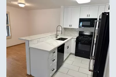 808 Red Leaf Ct, San Francisco, CA 94134 - Photo 13