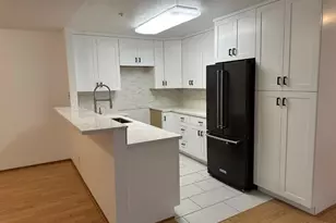 808 Red Leaf Ct, San Francisco, CA 94134 - Photo 9