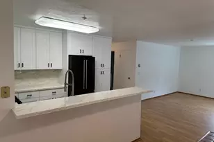 808 Red Leaf Ct, San Francisco, CA 94134 - Photo 17