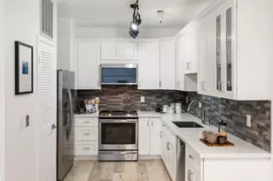 453 Cork Harbour Cir E, Redwood City, CA 94065 - Photo 15