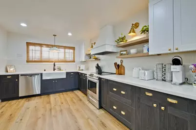 732 N Redwood Ave, San Jose, CA 95128 - Photo 11