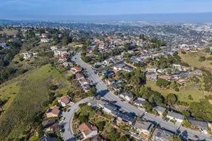 915 Crestview Dr, San Carlos, CA 94070 - Photo 51