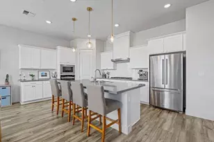 303 Amara Ln, Hollister, CA 95023 - Photo 5