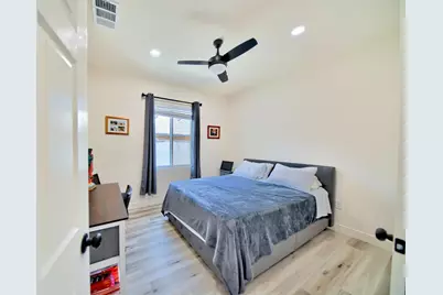 213 W South St, Tracy, CA 95376 - Photo 13