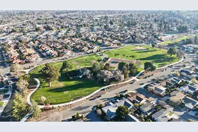 32490 Lake Temescal Ln, Fremont, CA 94555 - Photo 59