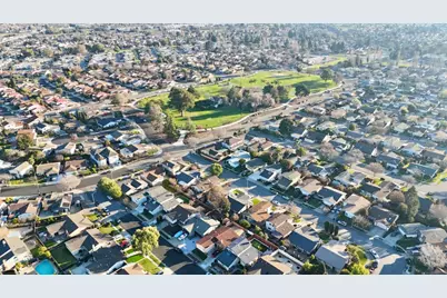 32490 Lake Temescal Ln, Fremont, CA 94555 - Photo 55