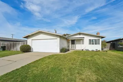 559 E Alvin Dr, Salinas, CA 93906 - Photo 1