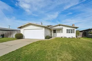 559 E Alvin Dr, Salinas, CA 93906 - Photo 1
