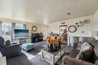 559 E Alvin Dr, Salinas, CA 93906 - Photo 7