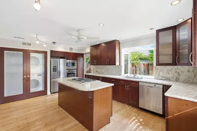 755 Northampton Dr, Palo Alto, CA 94303 - Photo 7