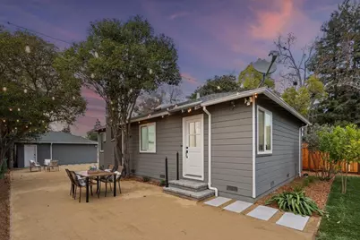 578 Green Manor Ct, Palo Alto, CA 94301 - Photo 3