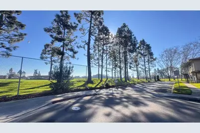 32656 Brenda Way 2, Union City, CA 94587 - Photo 17