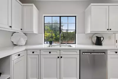 50 Los Altos Ave, Los Altos, CA 94022 - Photo 13