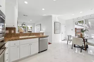 3858 Evangelho Cir, San Jose, CA 95148 - Photo 9