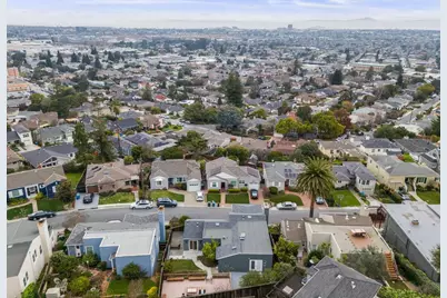 4030 Bayview Ave, San Mateo, CA 94403 - Photo 1