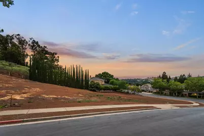 640 Sparhawk Dr, Morgan Hill, CA 95037 - Photo 23