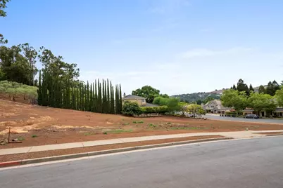 640 Sparhawk Dr, Morgan Hill, CA 95037 - Photo 35