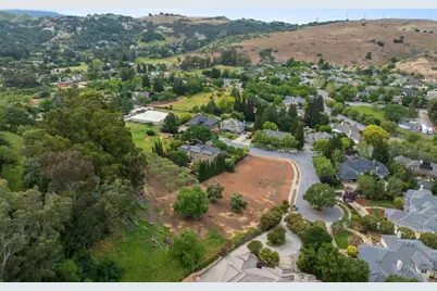 640 Sparhawk Dr, Morgan Hill, CA 95037 - Photo 57