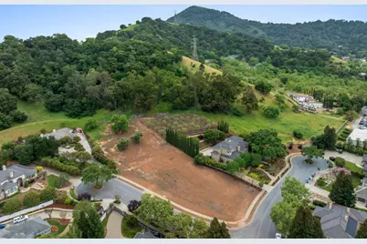 640 Sparhawk Dr, Morgan Hill, CA 95037 - Photo 45