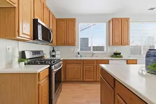 960 Kirkwood Way, Lathrop, CA 95330 - Photo 11