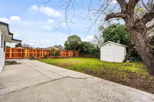 49 Hawkins St, Hollister, CA 95023 - Photo 27