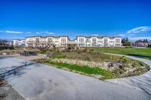 1081 Harebell Pl, San Jose, CA 95131 - Photo 39