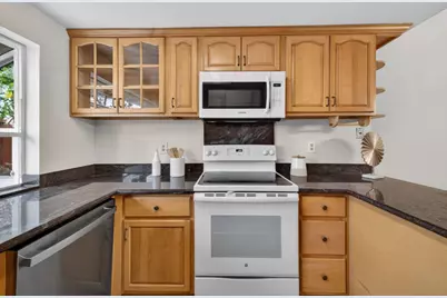 20022 Northcrest Sq, Cupertino, CA 95014 - Photo 15