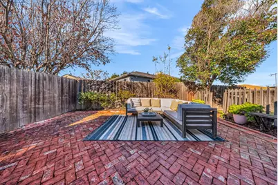 10 Colegrove Ct, San Mateo, CA 94403 - Photo 25