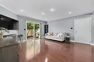 1 Comstock Queen Ct, Mountain View, CA 94043 - Photo 3