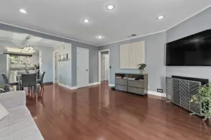 1 Comstock Queen Ct, Mountain View, CA 94043 - Photo 5