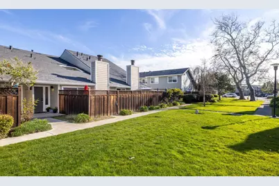 339 Catamaran St, Foster City, CA 94404 - Photo 3