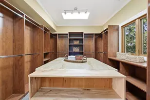 711 W California Way, Redwood City, CA 94062 - Photo 19